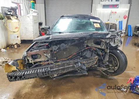 2005 Ford Crown Victoria Lx from USA, damaged, VIN 2FDFP74W75X107304